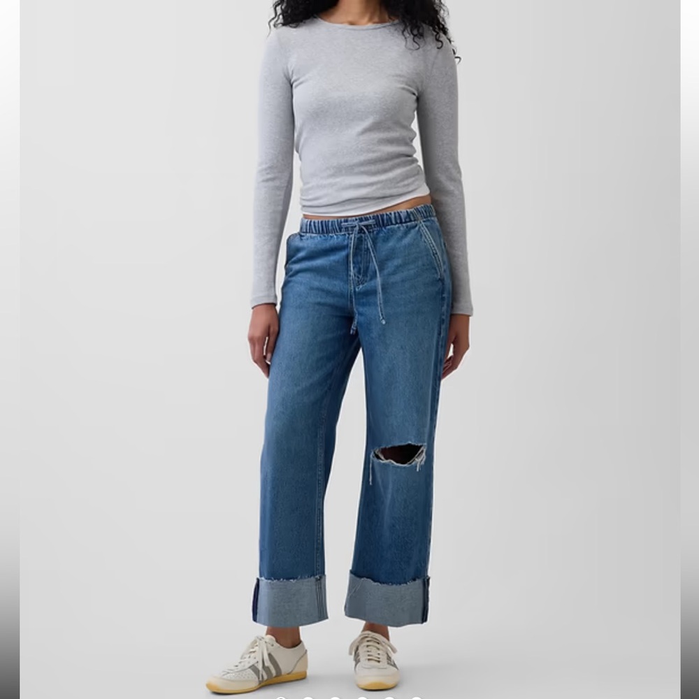 GAP Low Rise ‘90s Loose Easy Crop Jeans